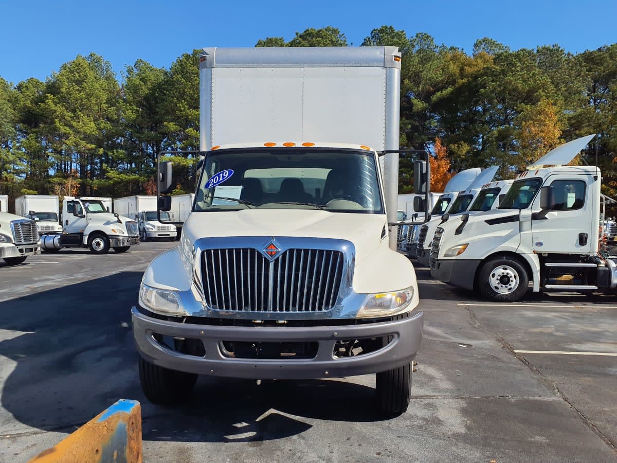 2019 Navistar International 4300 814069