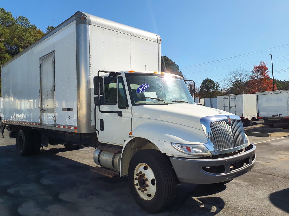 2019 Navistar International 4300 814069