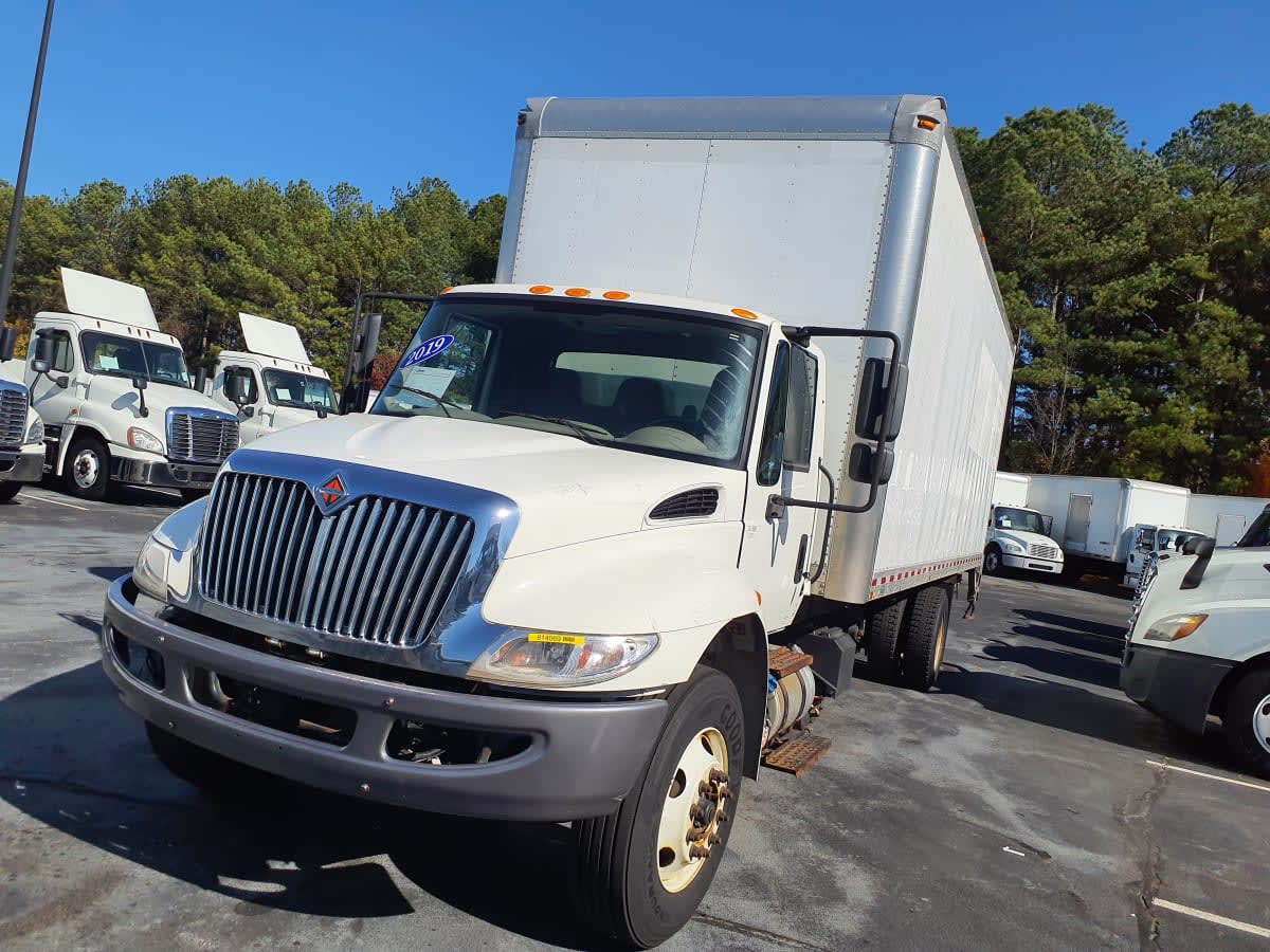 2019 Navistar International 4300 814069