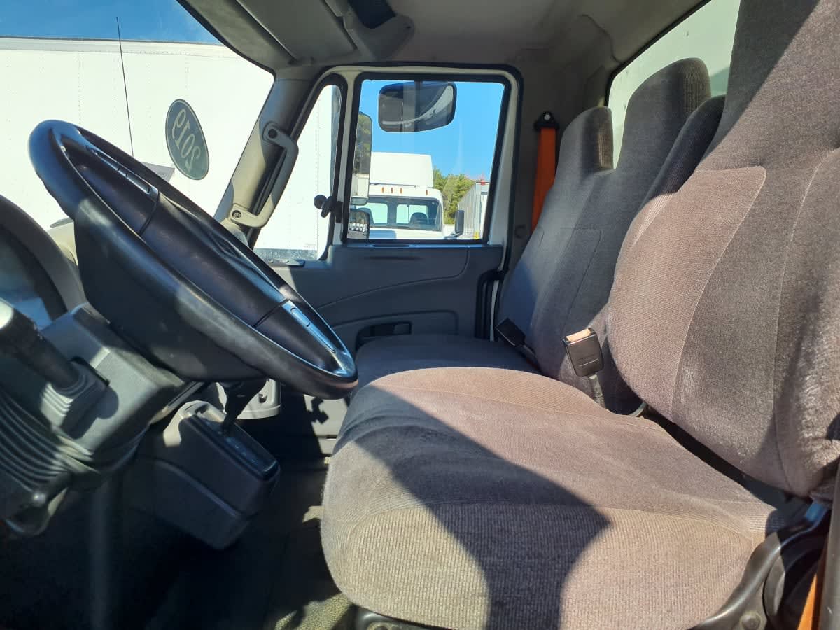 2019 Navistar International 4300 814069