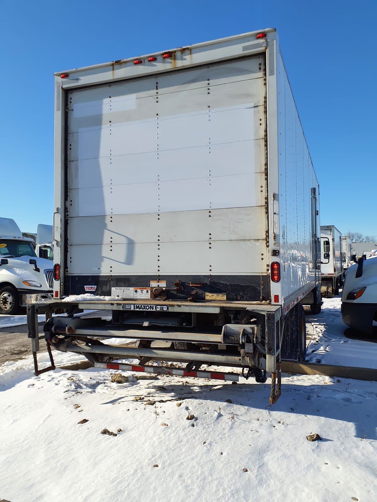 2019 Navistar International 4300 814105