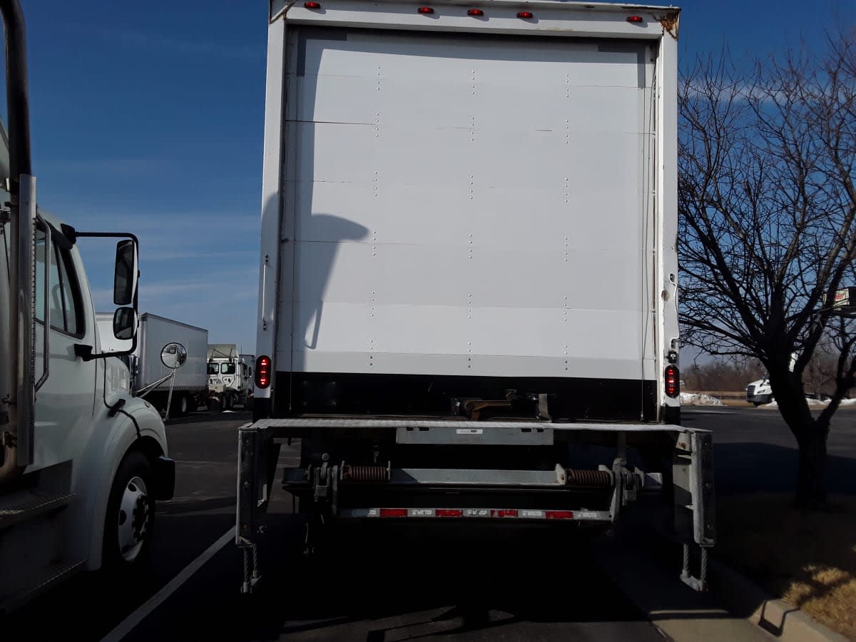 2019 Navistar International 4300 814110