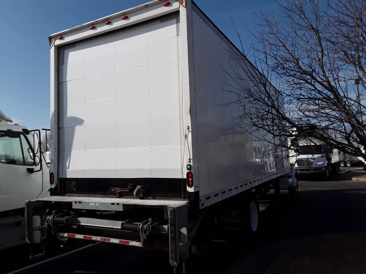 2019 Navistar International 4300 814110