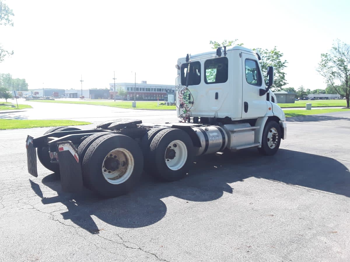 2019 Freightliner/Mercedes CASCADIA 113 814146