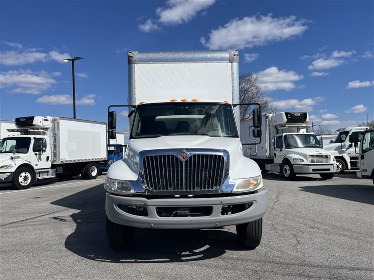 2019 Navistar International 4300 814157