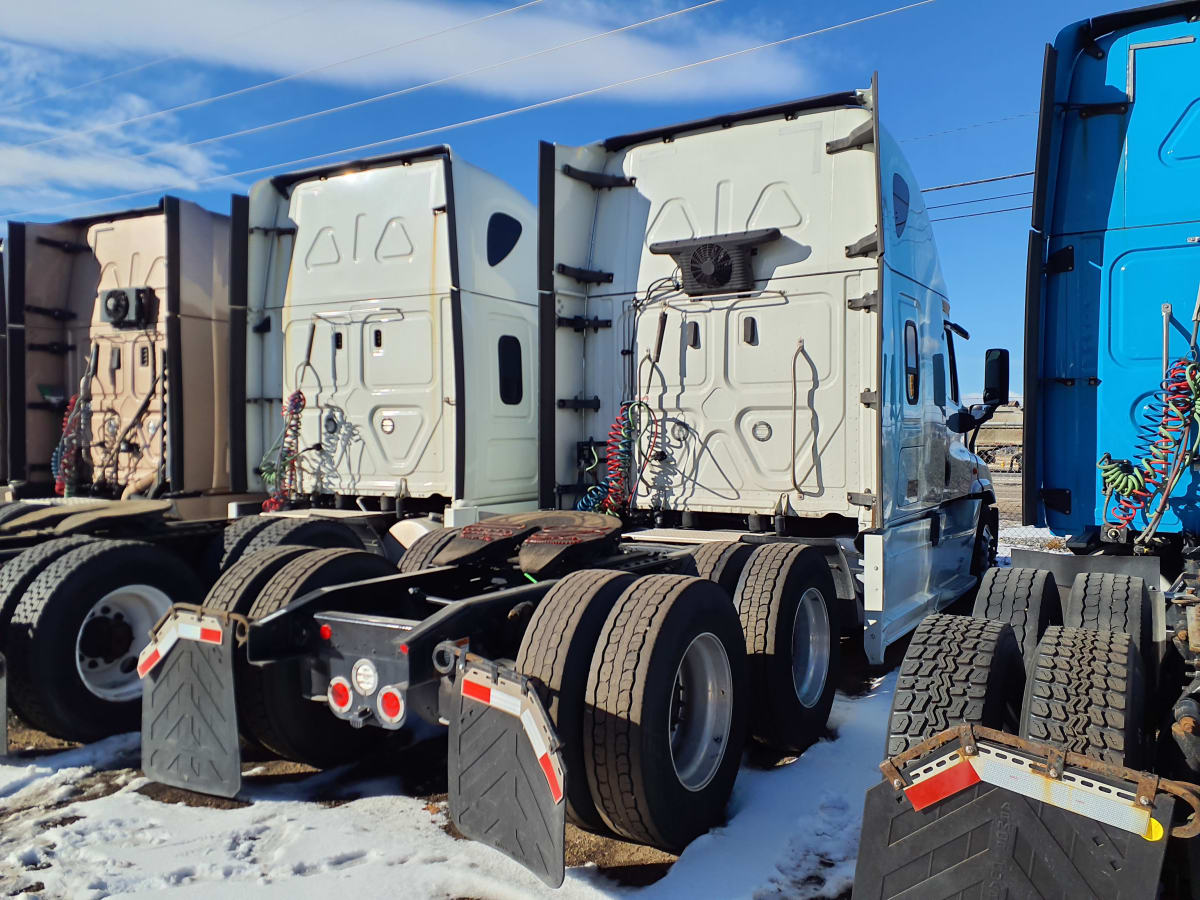 2019 Freightliner/Mercedes CASCADIA 125 814180