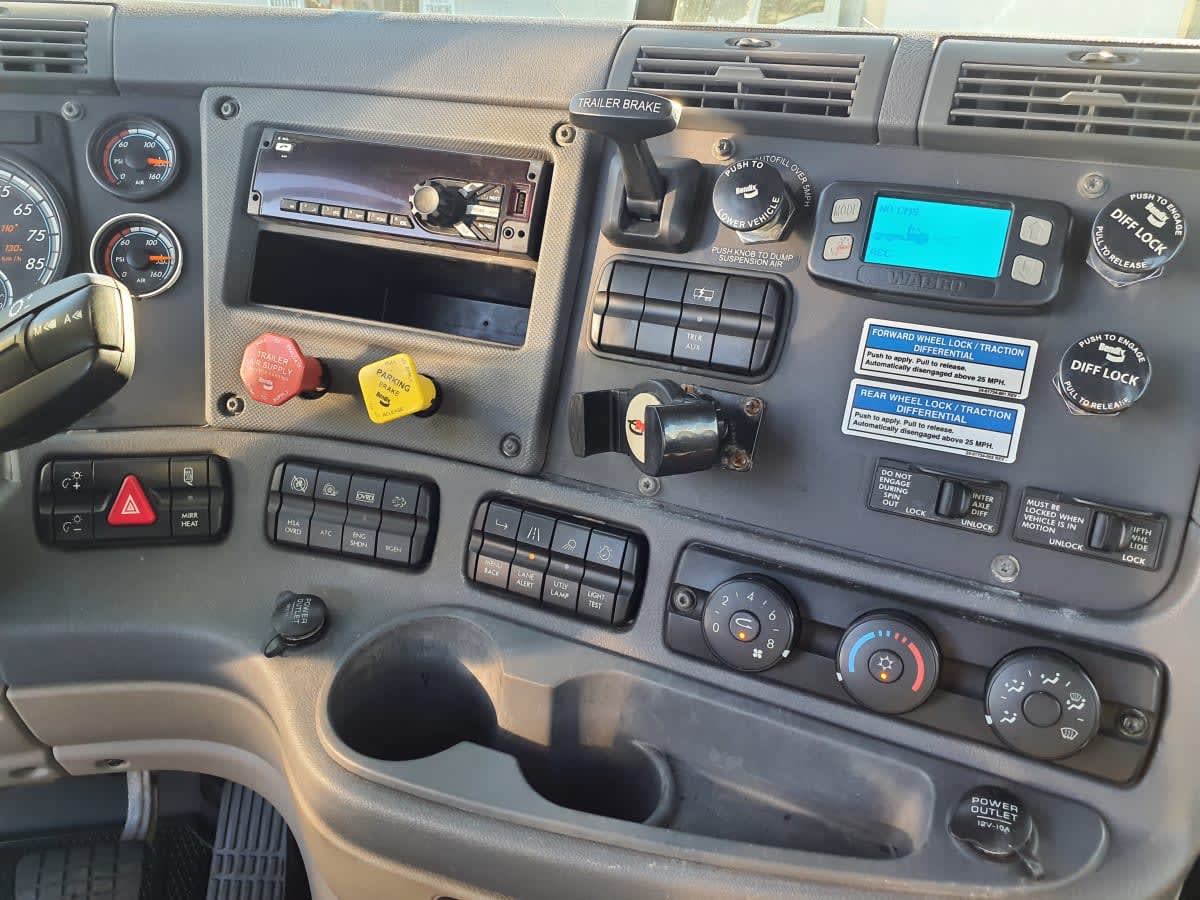 2019 Freightliner/Mercedes CASCADIA 113 814187