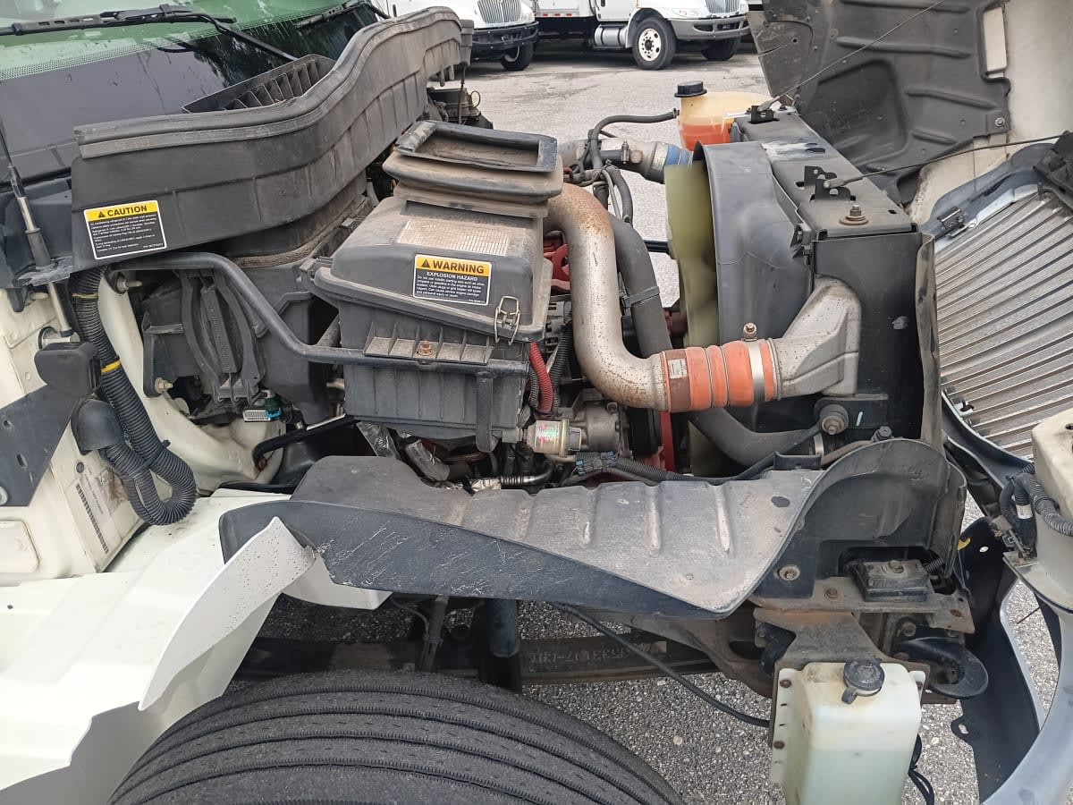 2019 Navistar International 4300 814230