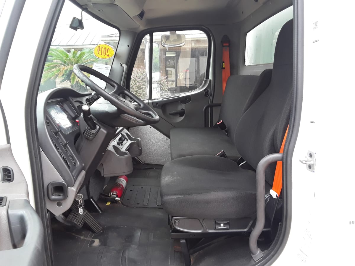 2019 Freightliner/Mercedes M2 106 814256