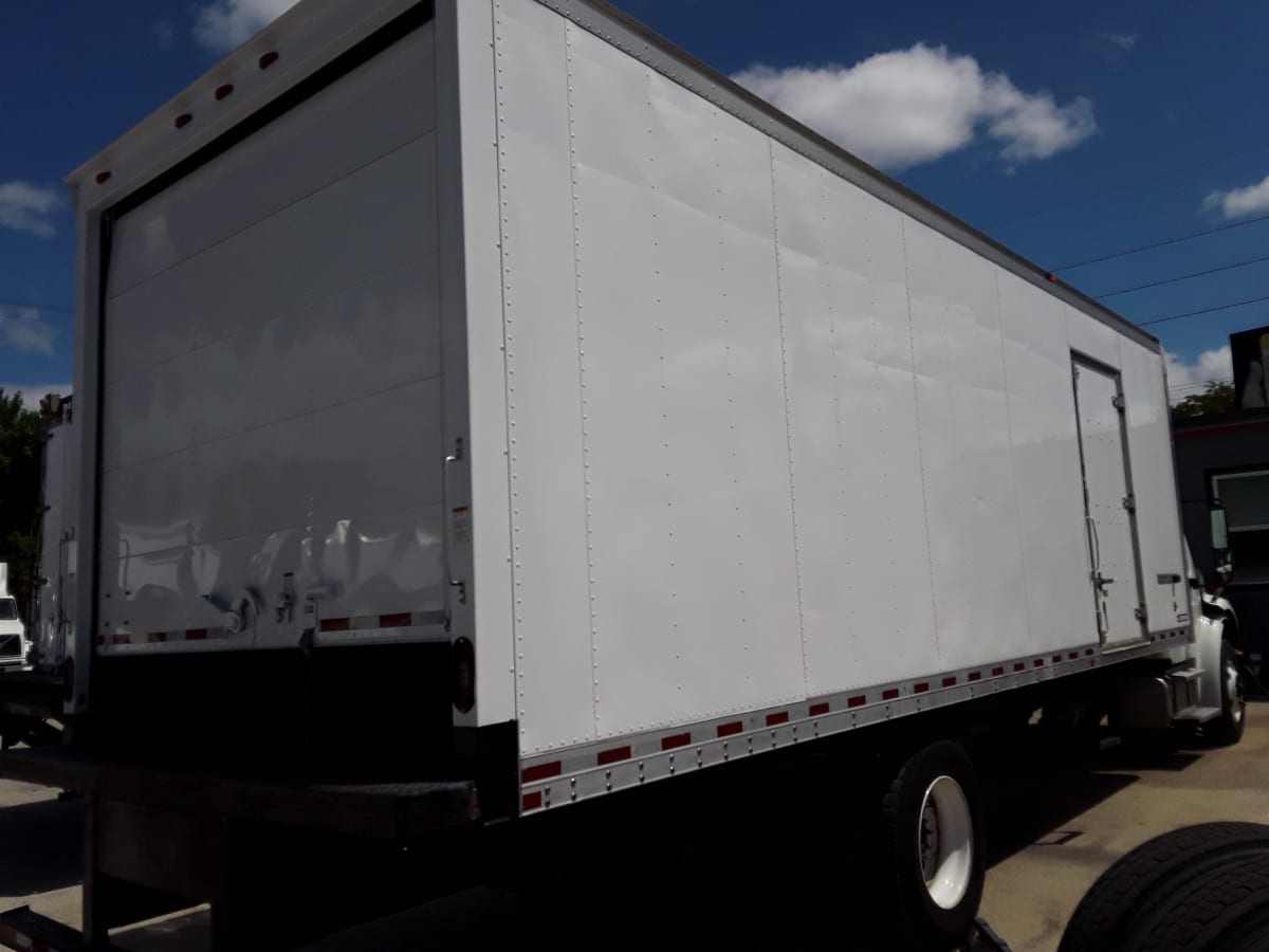 2019 Freightliner/Mercedes M2 106 814310