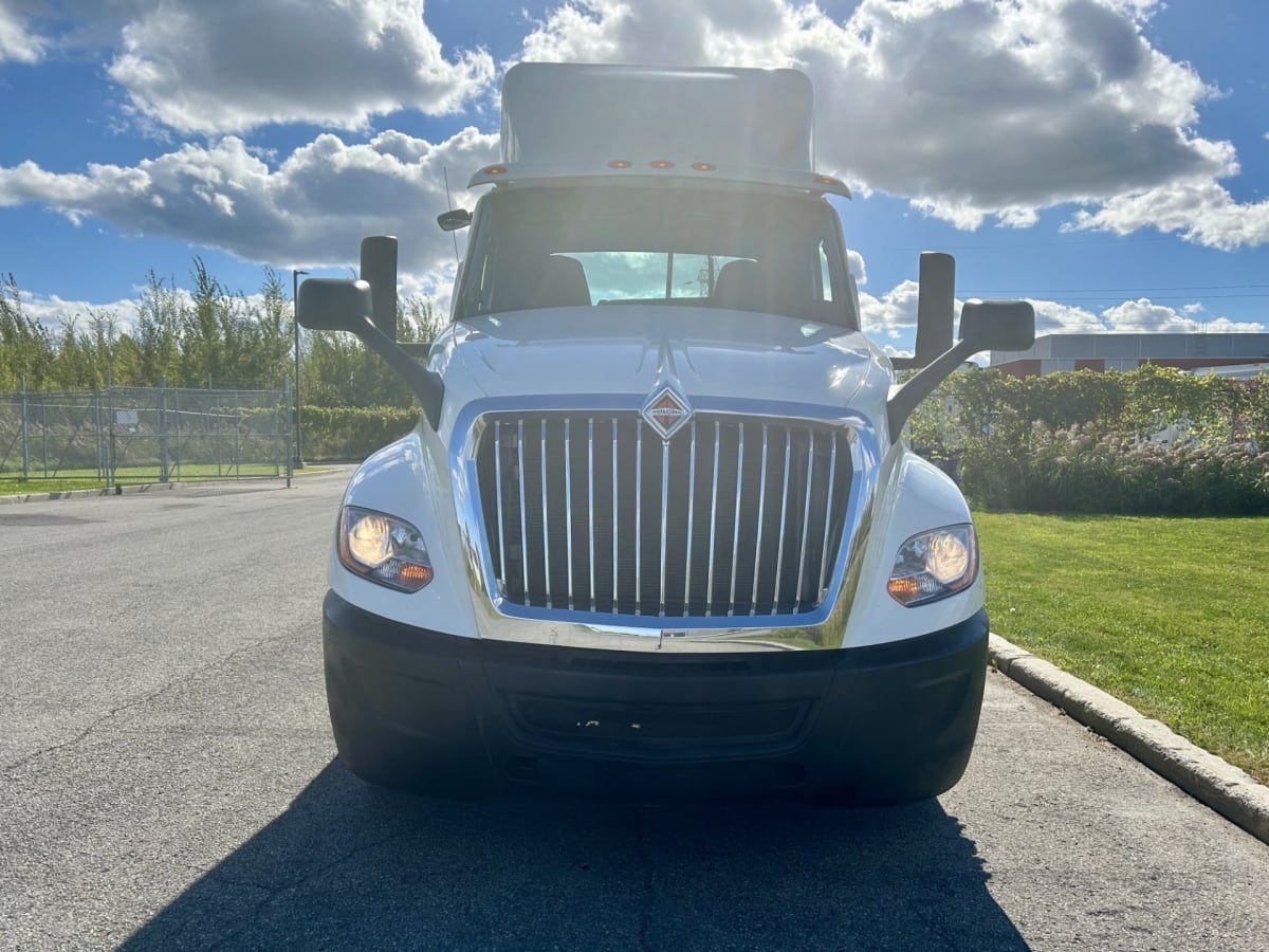 2019 Navistar International LT625 DAYCAB T/A 814377