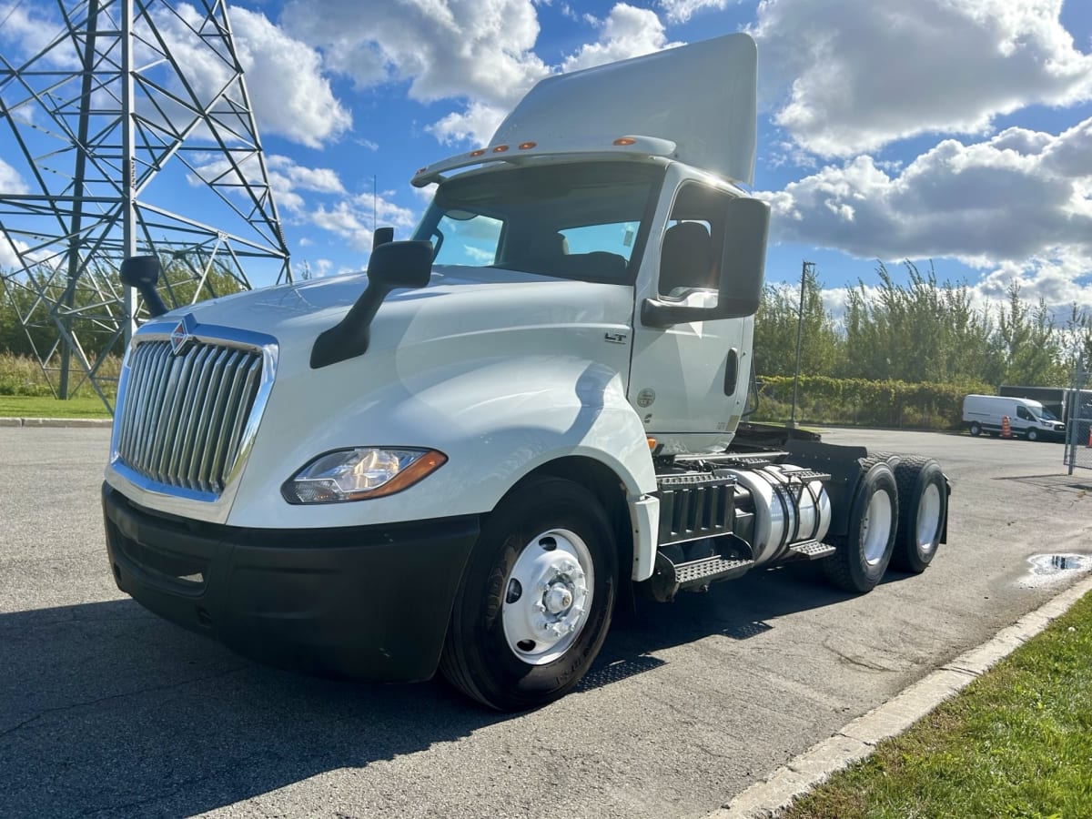 2019 Navistar International LT625 DAYCAB T/A 814377