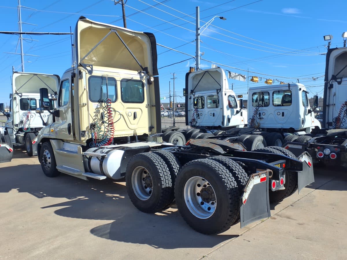 2019 Freightliner/Mercedes CASCADIA 125 814418