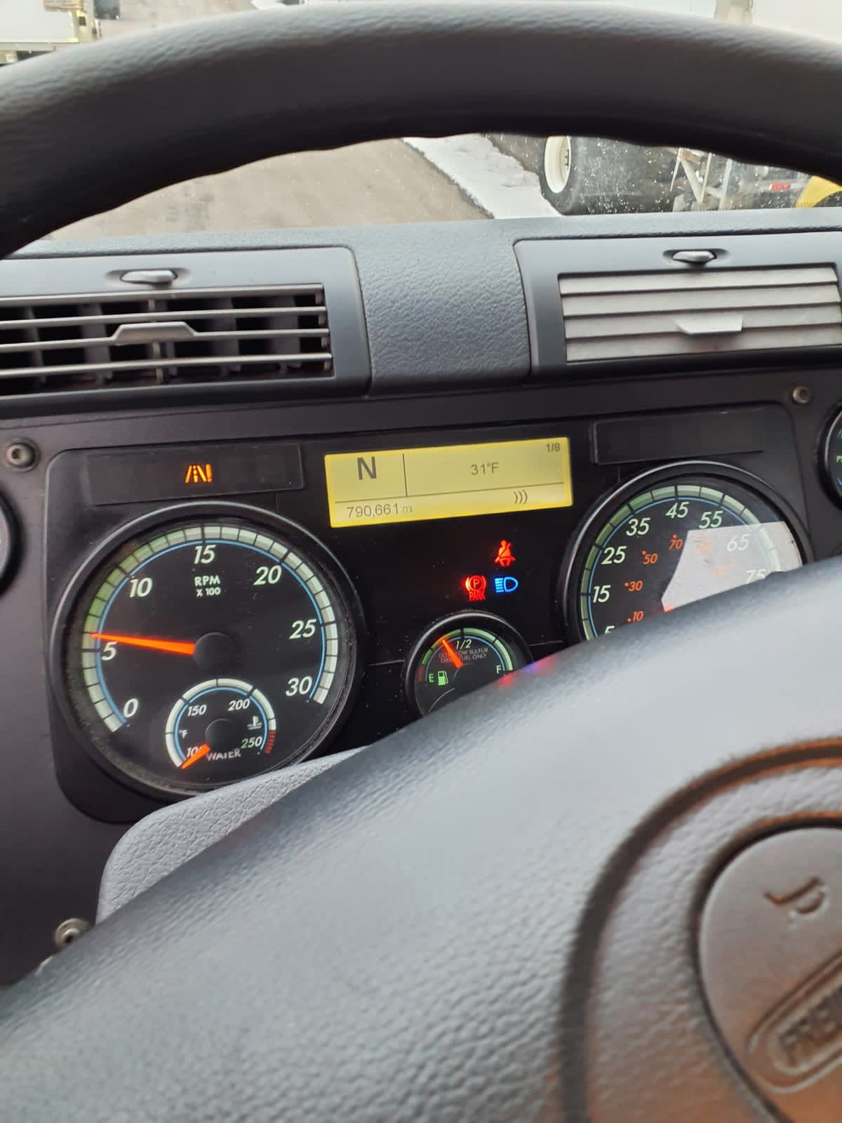 2019 Freightliner/Mercedes CASCADIA 125 814425