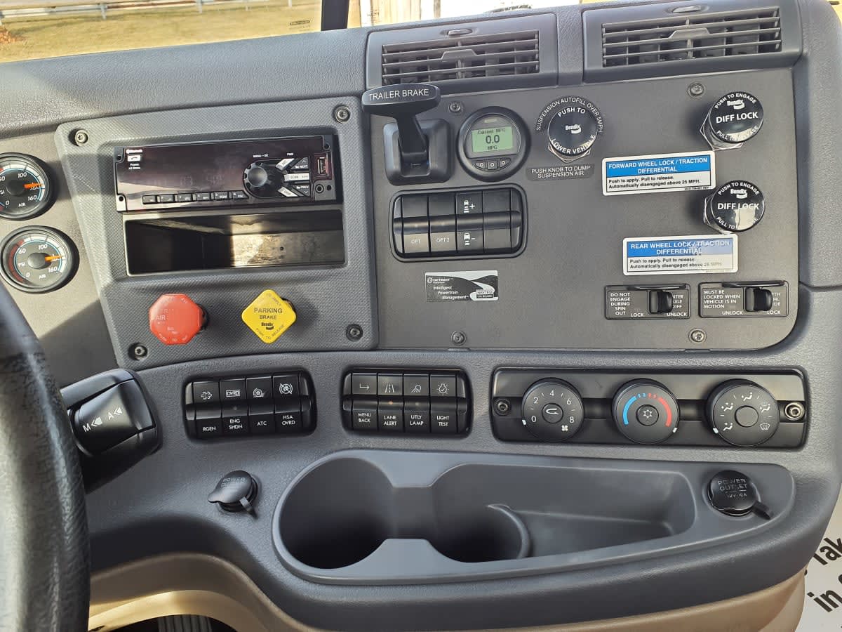 2019 Freightliner/Mercedes CASCADIA 125 814426