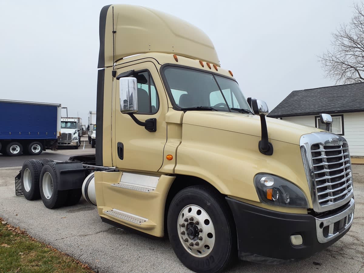 2019 Freightliner/Mercedes CASCADIA 125 814427