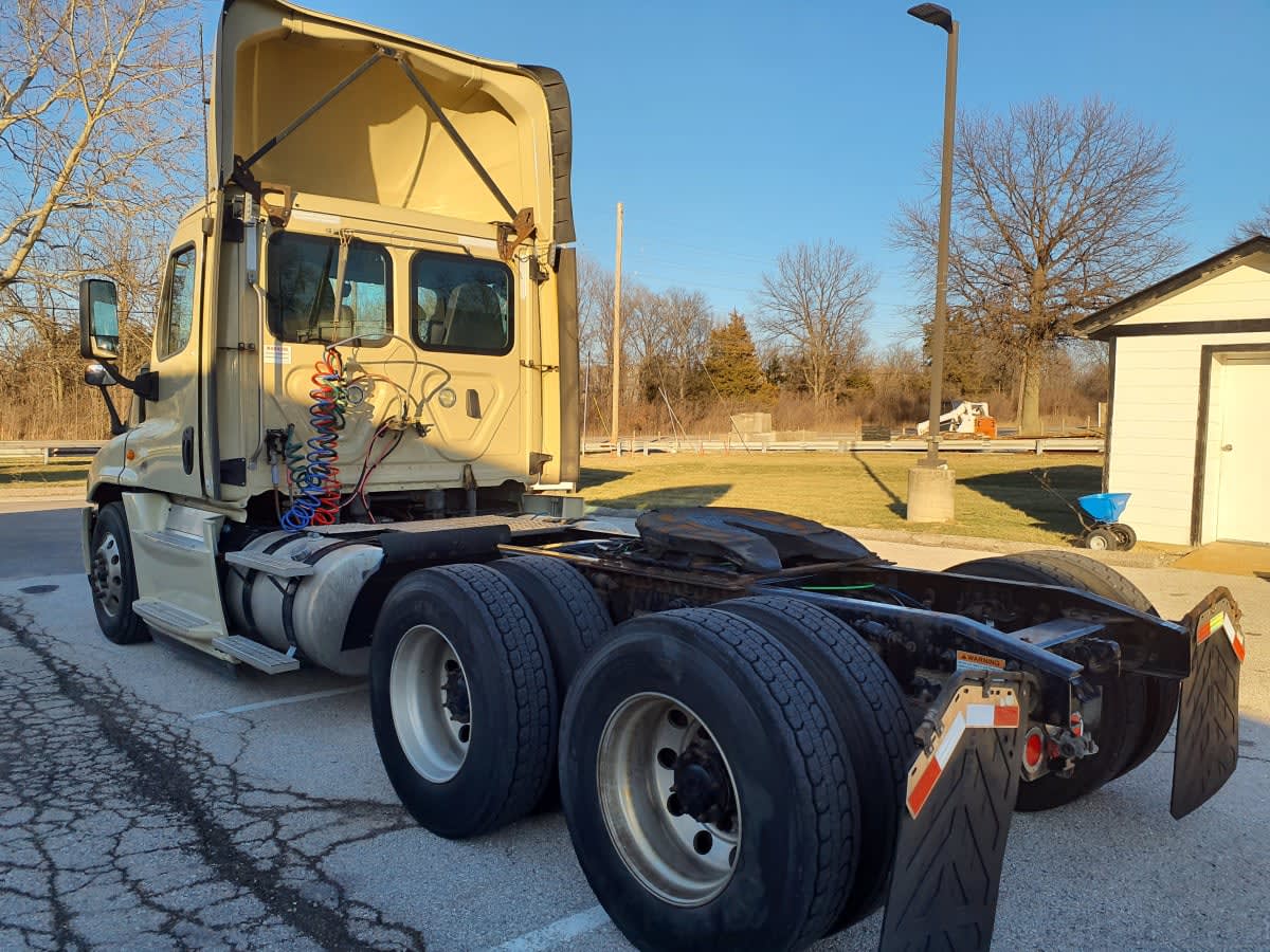 2019 Freightliner/Mercedes CASCADIA 125 814447