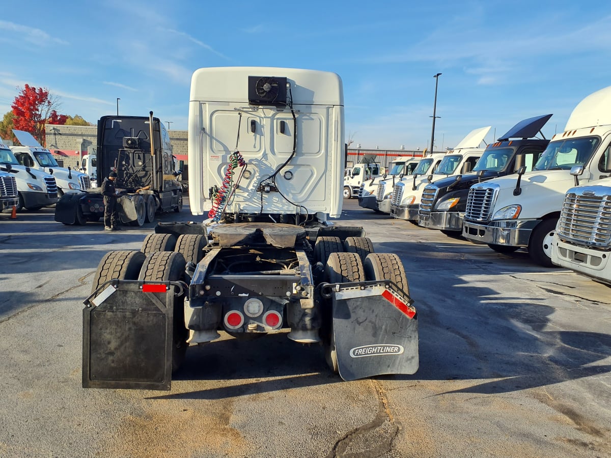 2019 Freightliner/Mercedes CASCADIA 125 814552