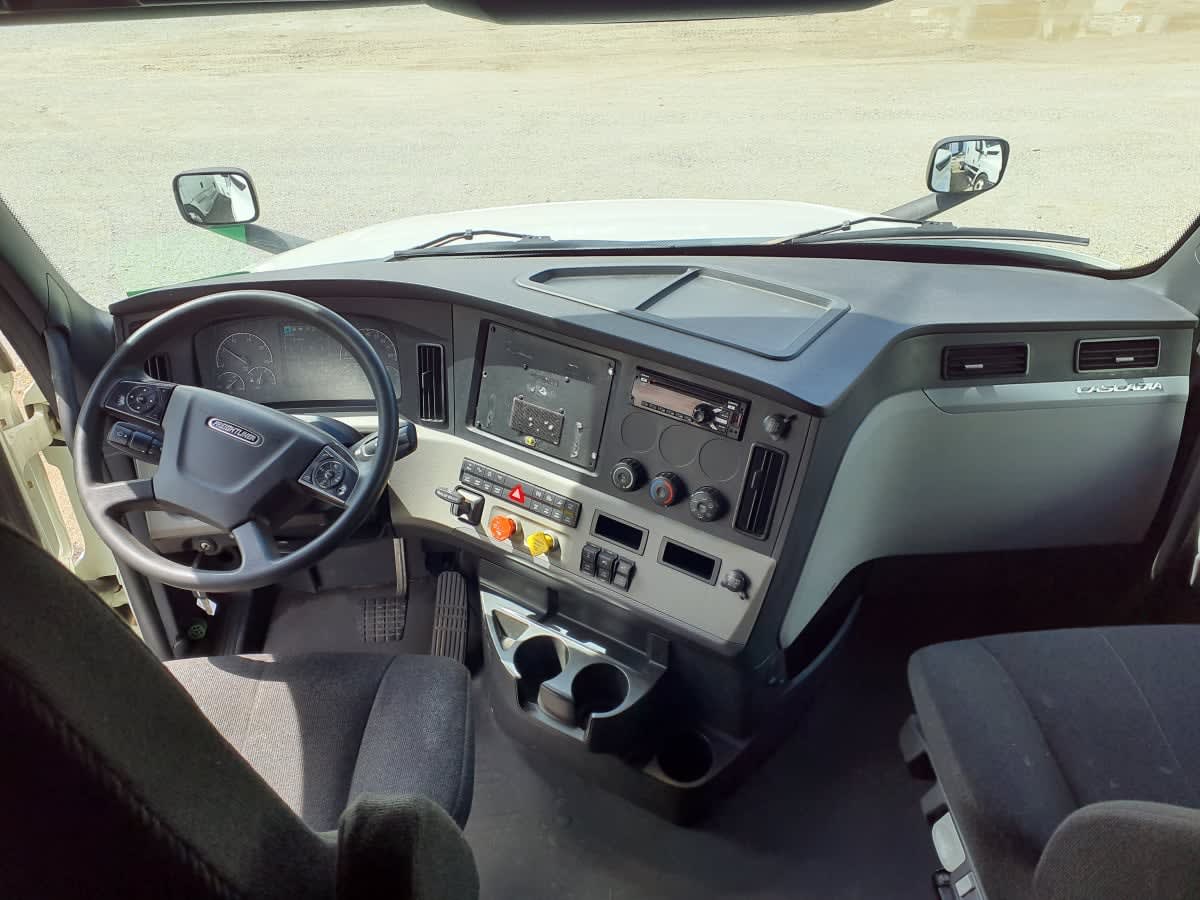2019 Freightliner/Mercedes NEW CASCADIA PX12664 814615