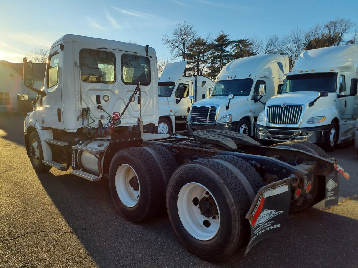 2018 Freightliner/Mercedes NEW CASCADIA PX12664 814657