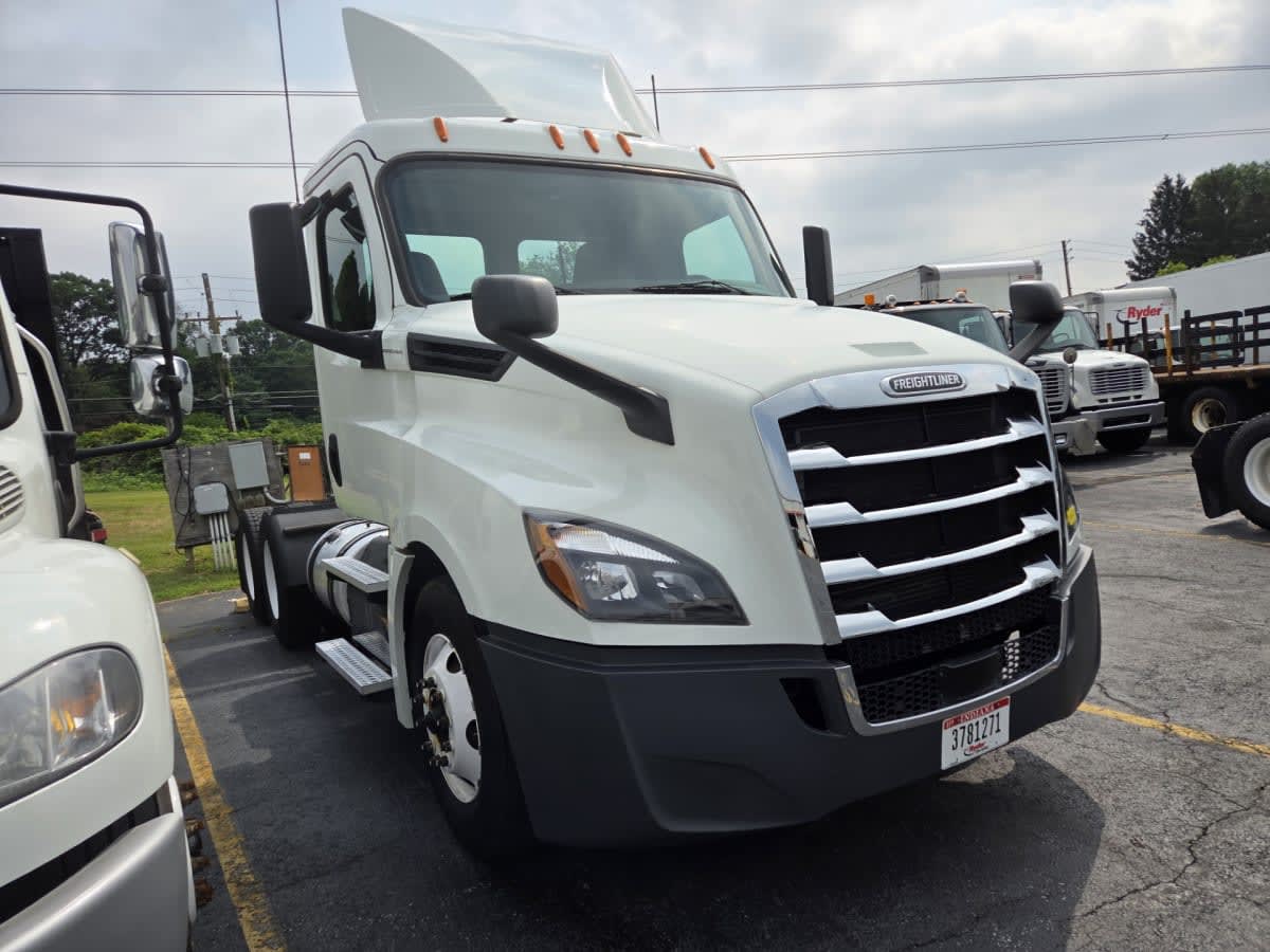 2018 Freightliner NEW CASCADIA PX12664 814663