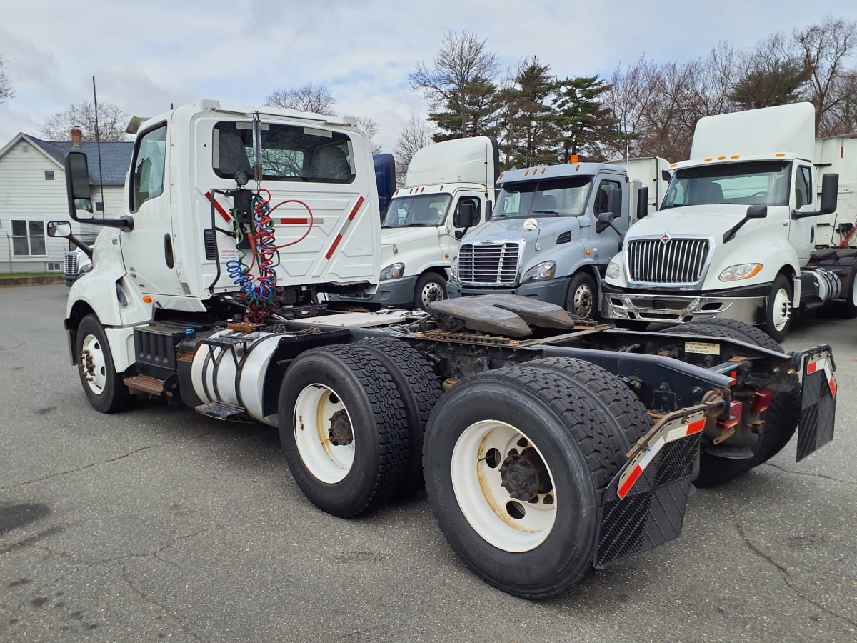 2018 Navistar International LT625 DAYCAB T/A 814885