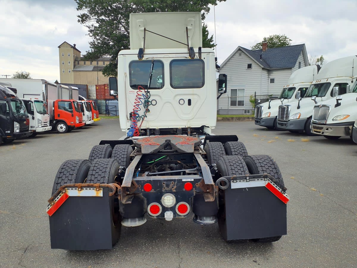2018 Freightliner CASCADIA 125 814892