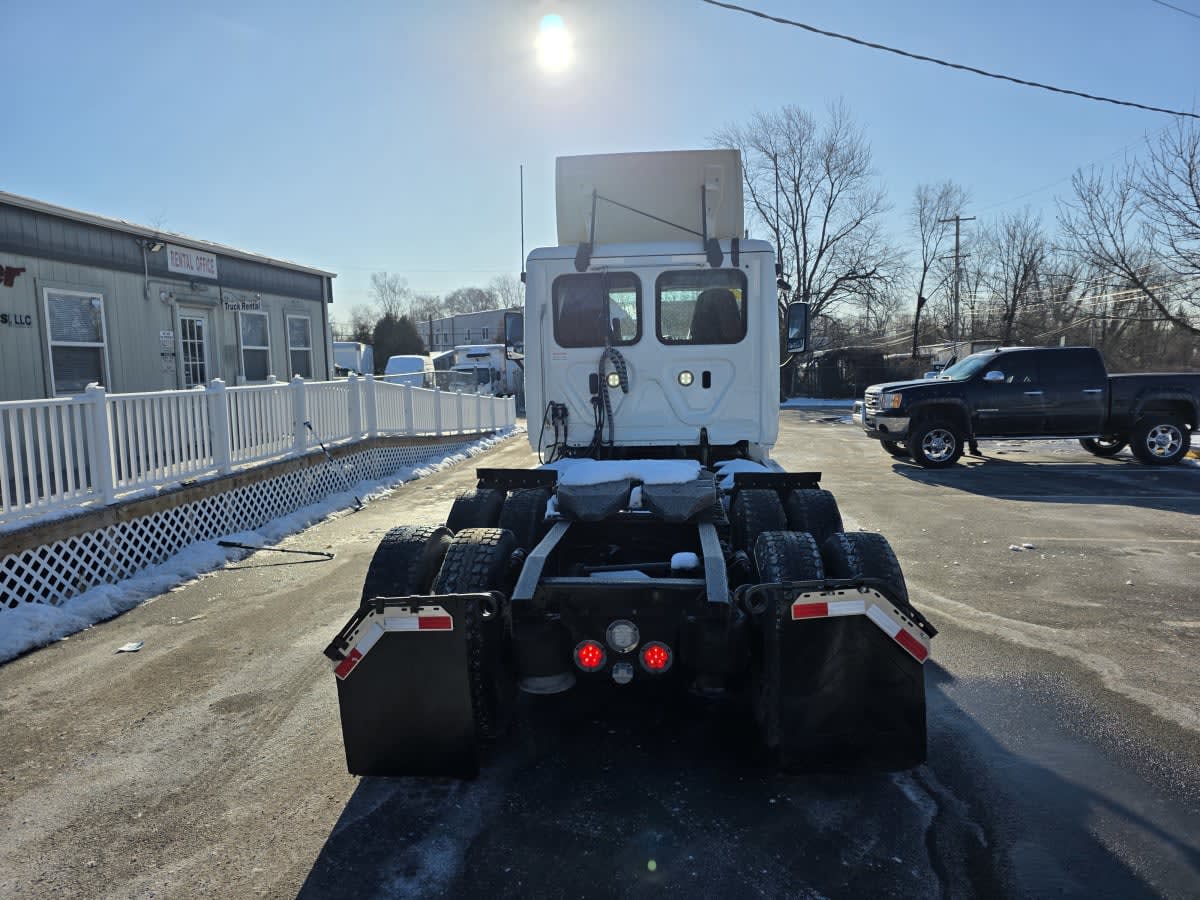 2018 Freightliner - image 5