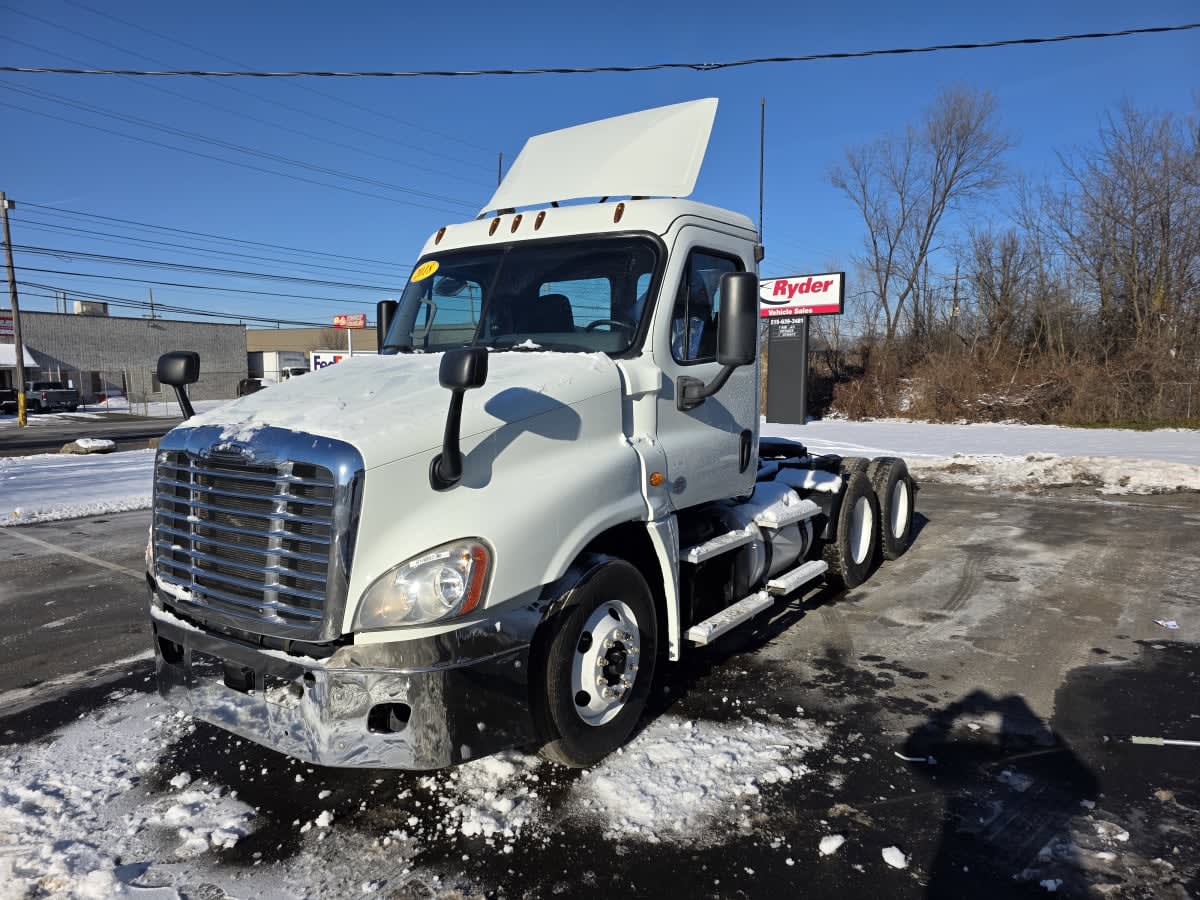 2018 Freightliner - image 1