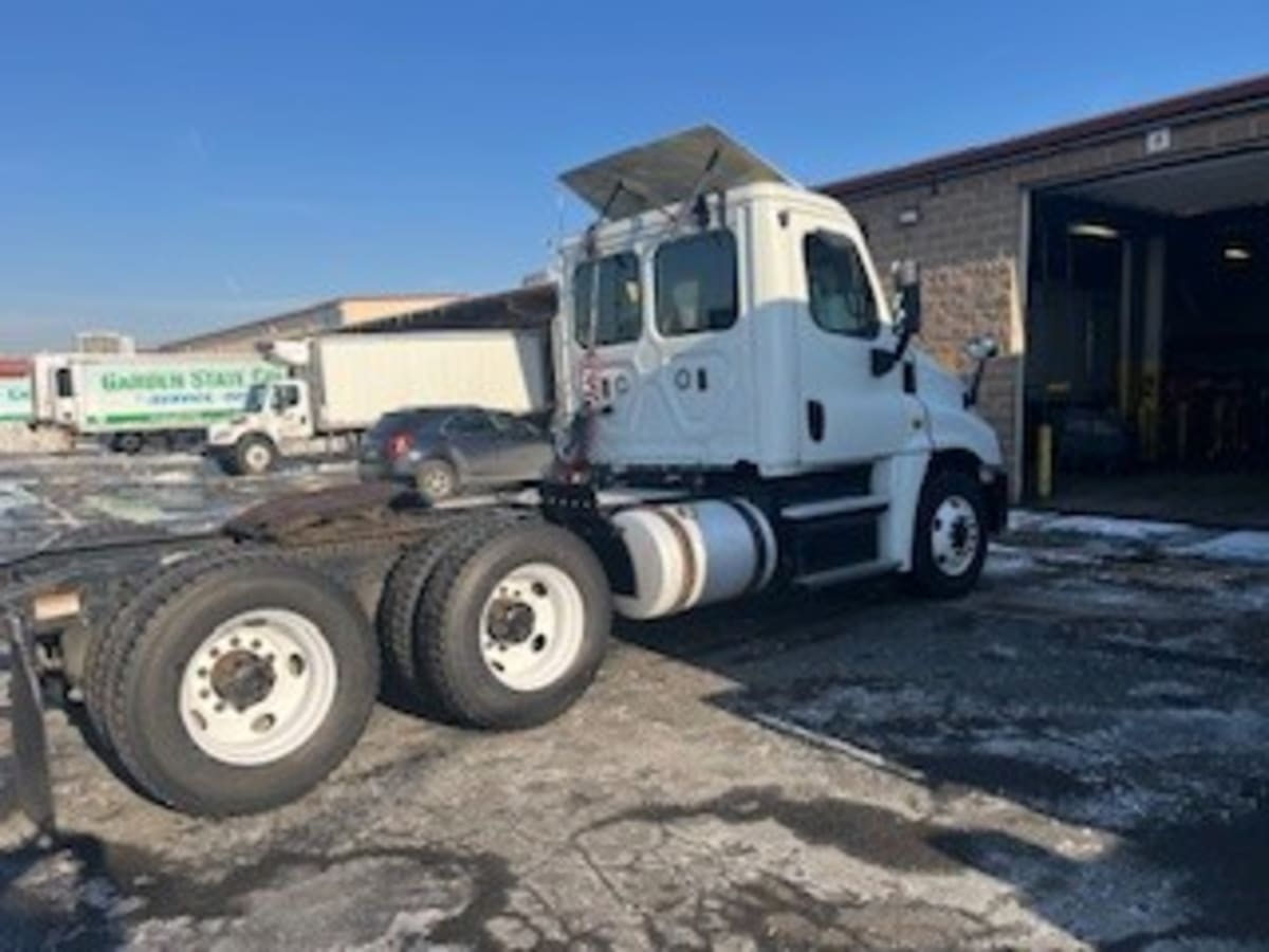 2018 Freightliner - image 6