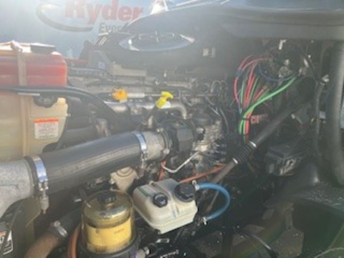 2018 Freightliner - image 8