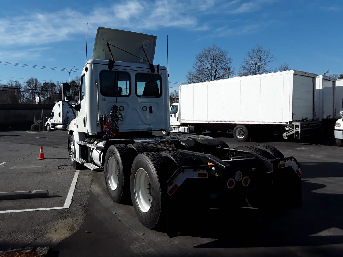 2018 Freightliner/Mercedes CASCADIA 125 814899