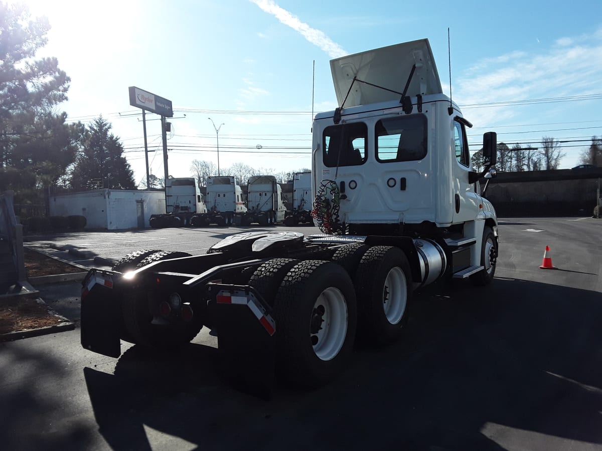 2018 Freightliner/Mercedes CASCADIA 125 814899