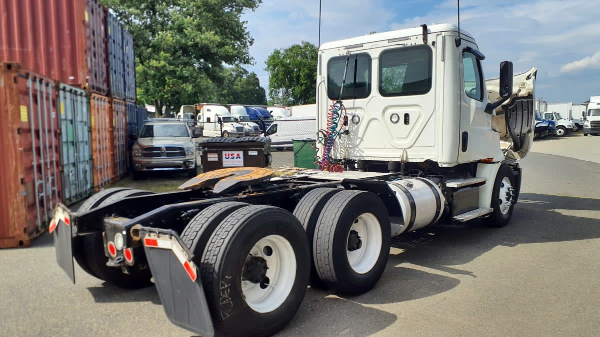 2018 Freightliner/Mercedes NEW CASCADIA PX12664 814902
