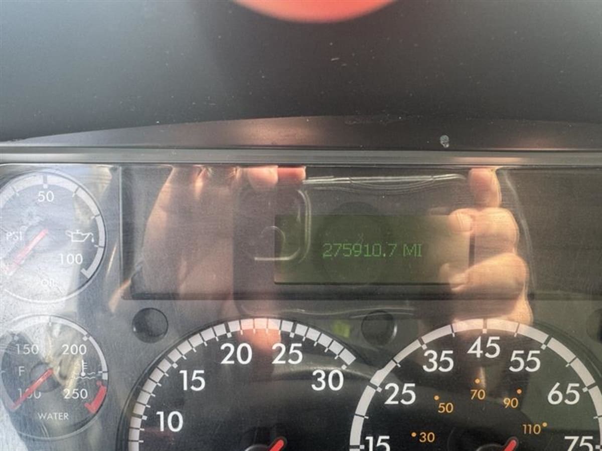 2019 Freightliner M2 106 - image 13