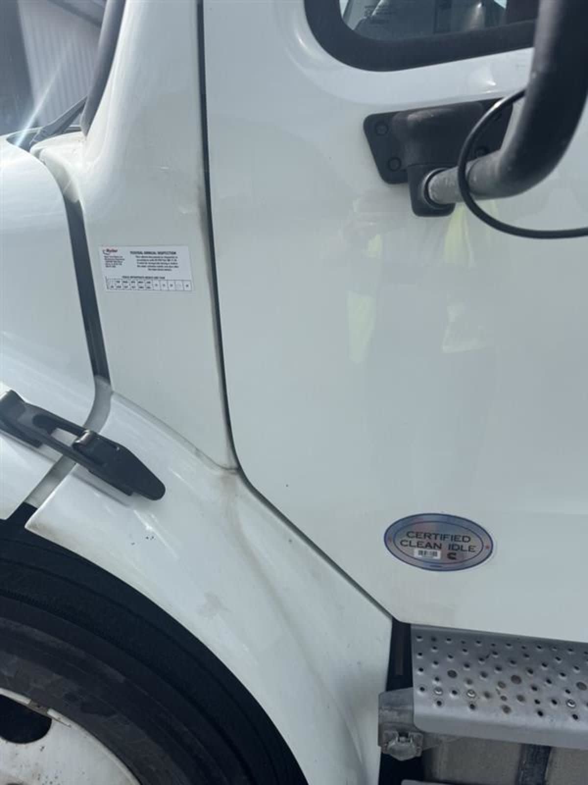 2019 Freightliner M2 106 - image 16