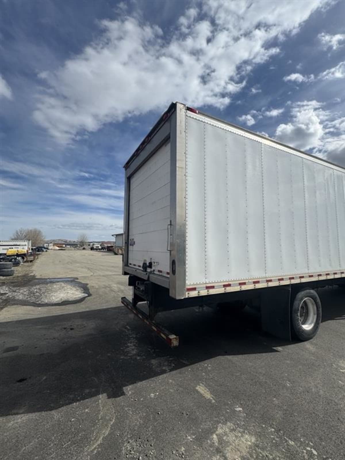 2019 Freightliner M2 106 - image 4