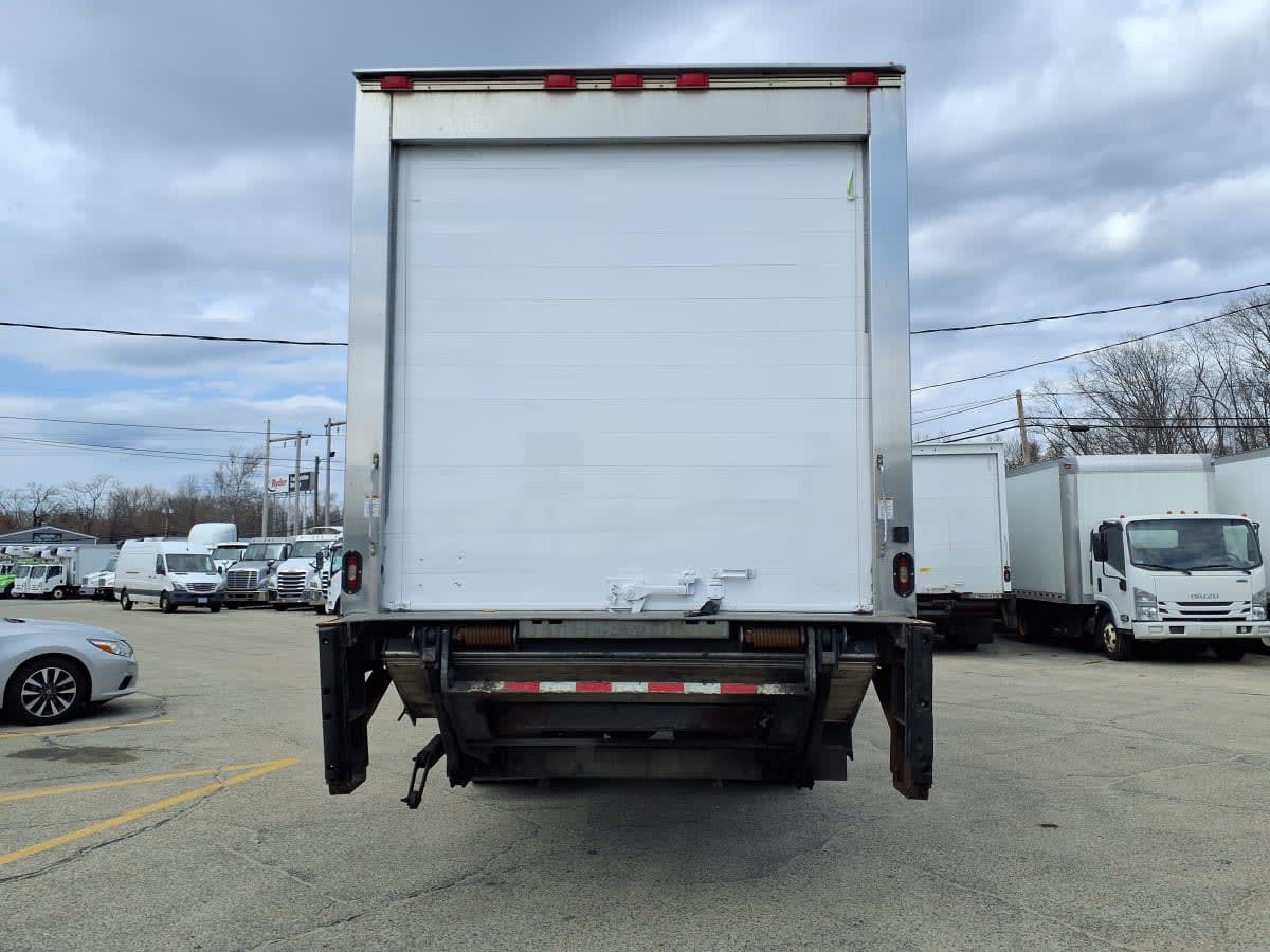 2019 Navistar International 4300 814953
