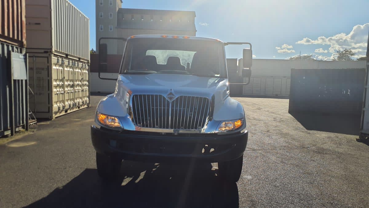 2019 International 4300 in Springfield, MA — photo 2