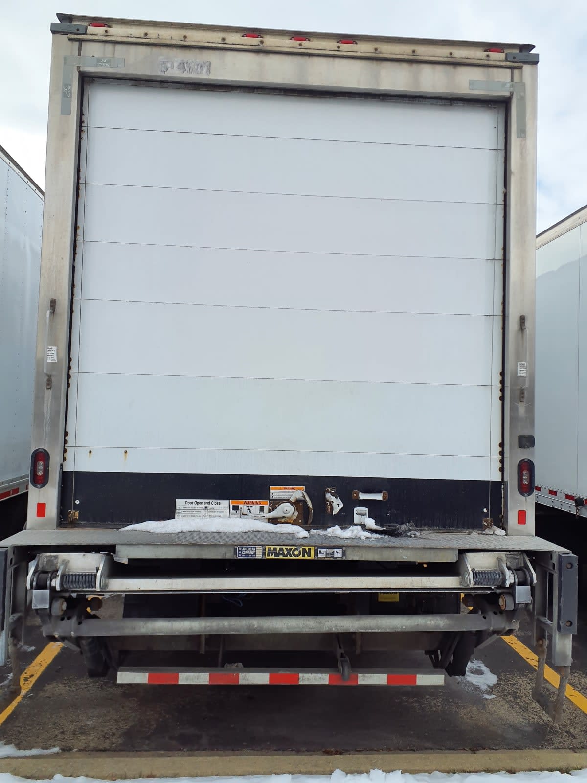 2019 Navistar International 4300 814981