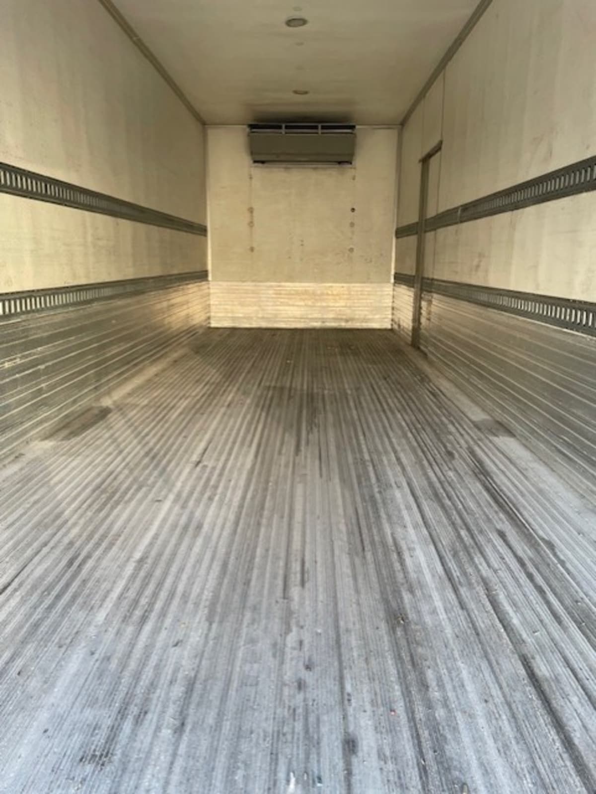 2019 International 4300 - image 9