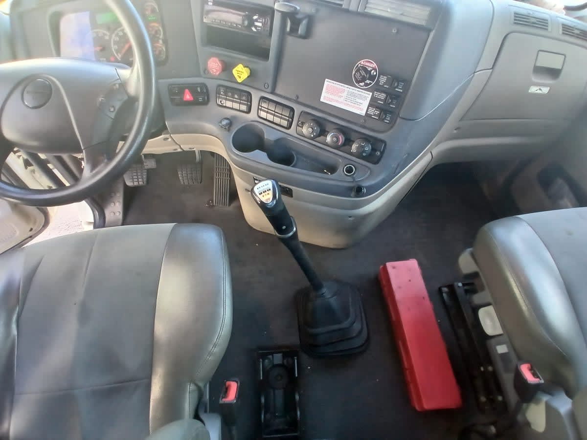 2019 Freightliner - image 7