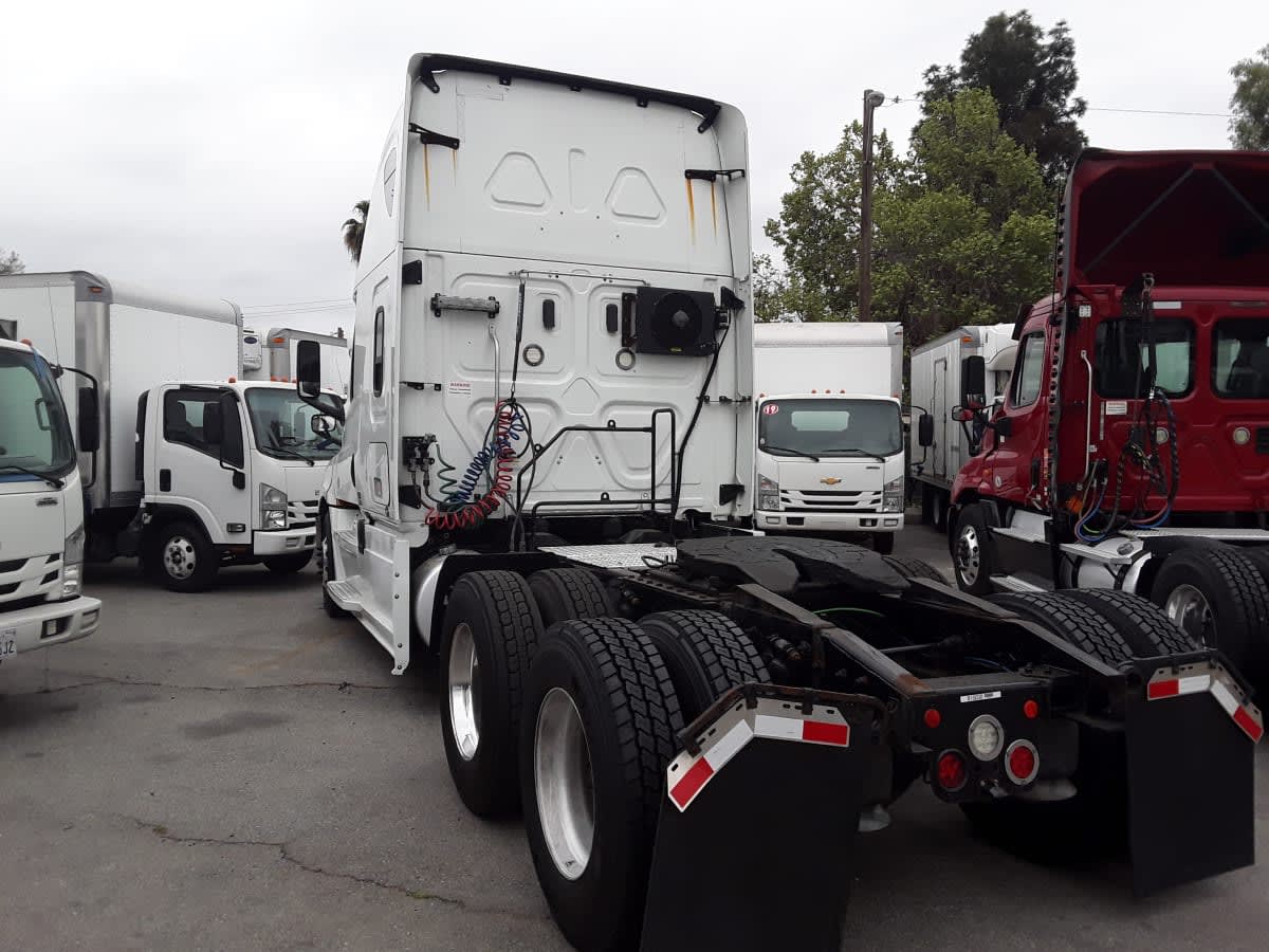 2019 Freightliner - image 6
