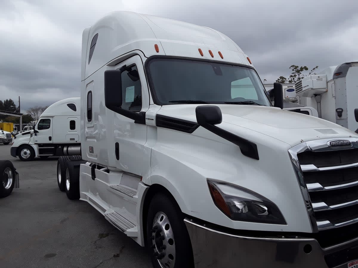2019 Freightliner - image 3