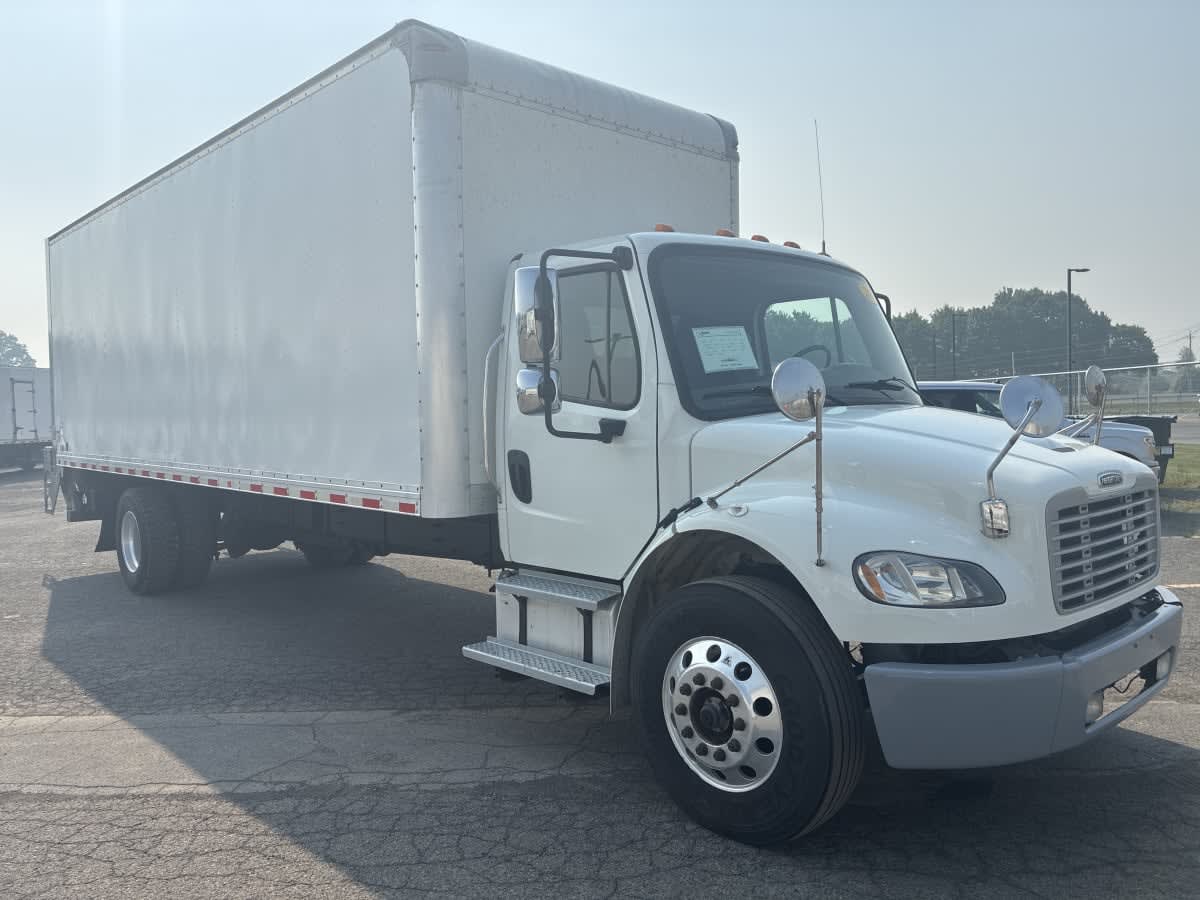 2019 Freightliner M2 106 in Syracuse, NY — photo 3