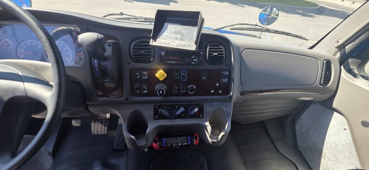 2019 Freightliner/Mercedes M2 106 815056