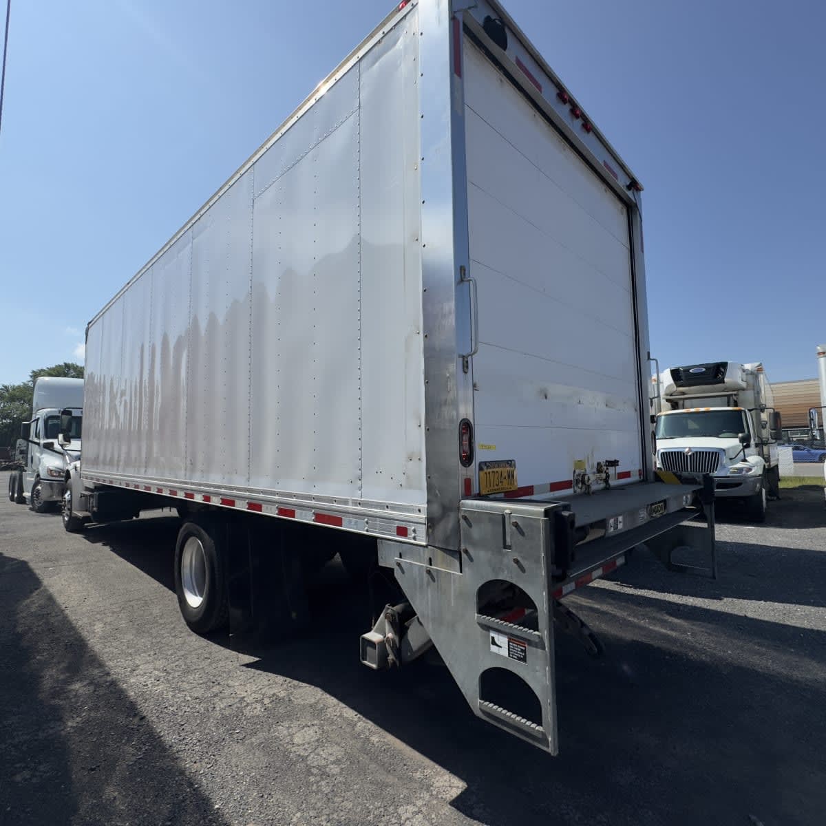 2019 Freightliner M2 106 815061