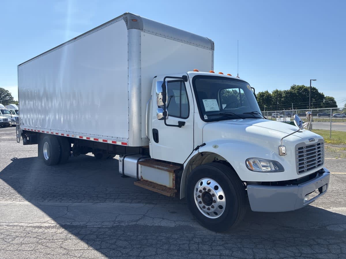 2019 Freightliner M2 106 in Syracuse, NY — photo 3