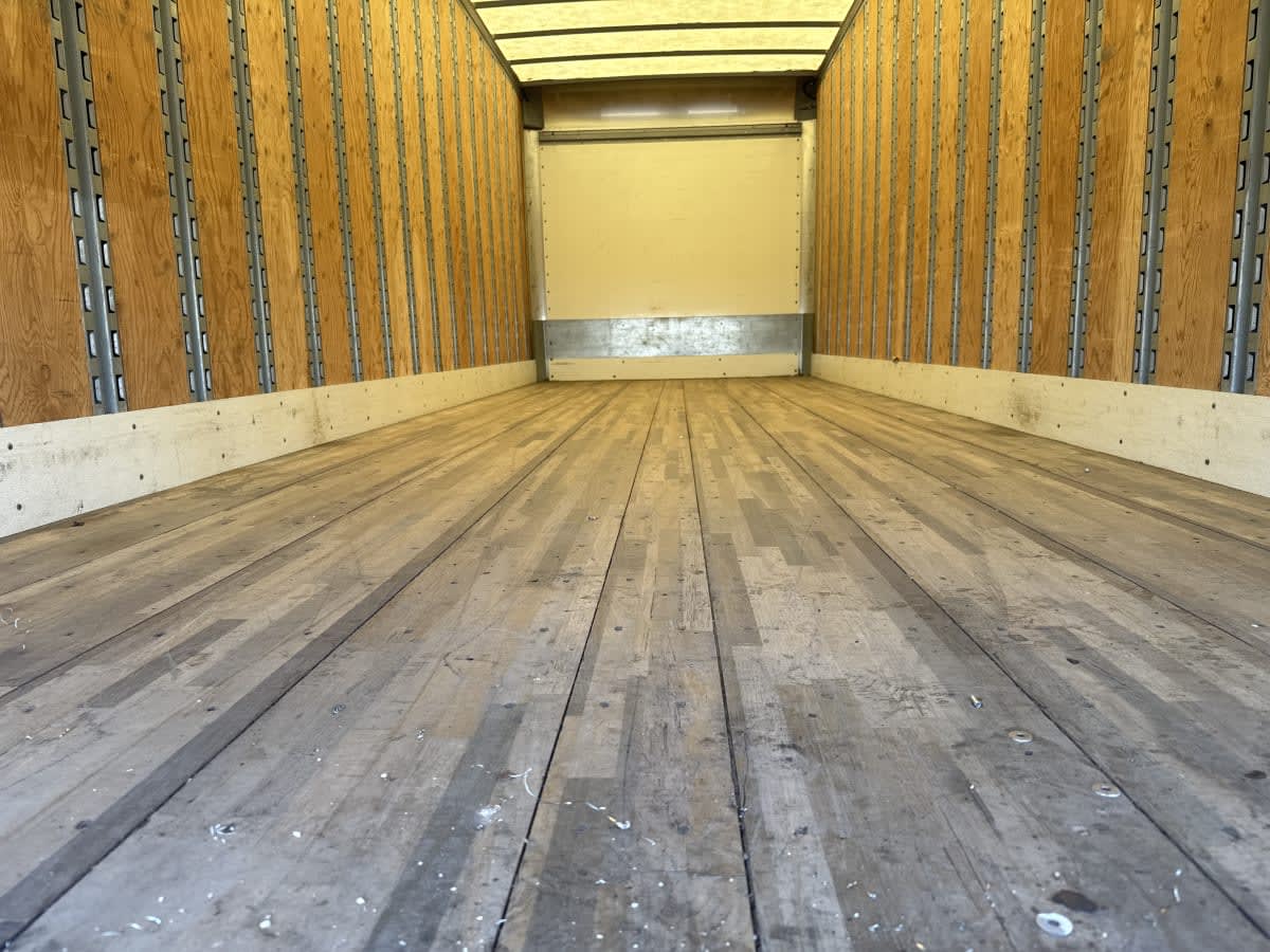 2019 Freightliner M2 106 in Syracuse, NY — photo 8