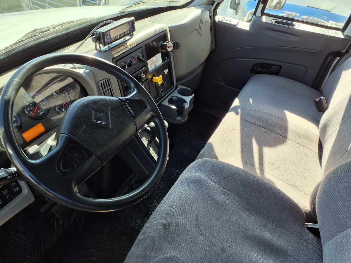 2019 Navistar International 4300 815086